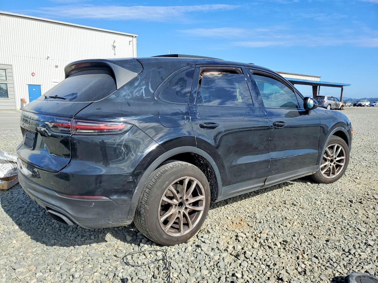 2019 PORSCHE CAYENNE