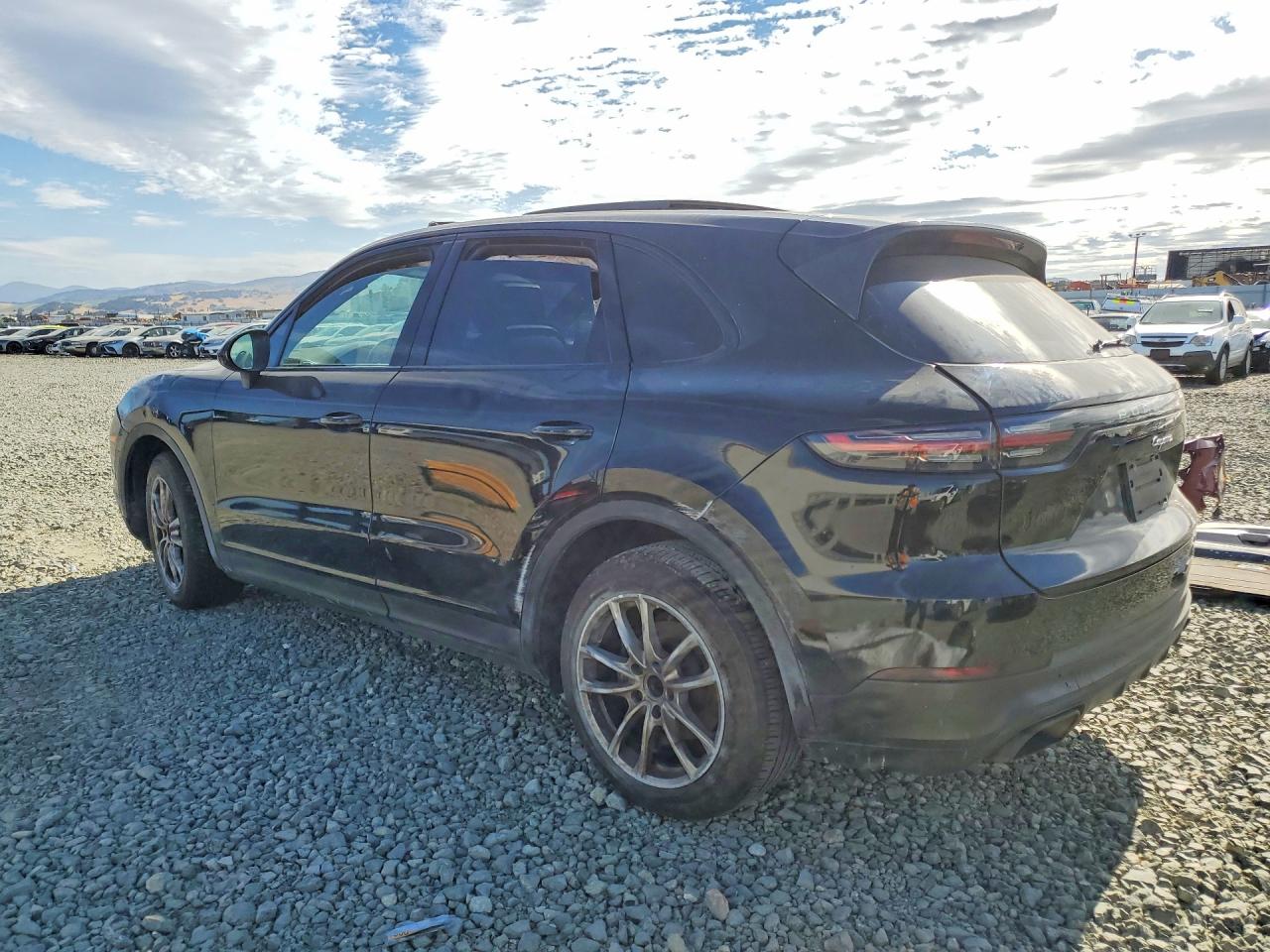 2019 PORSCHE CAYENNE