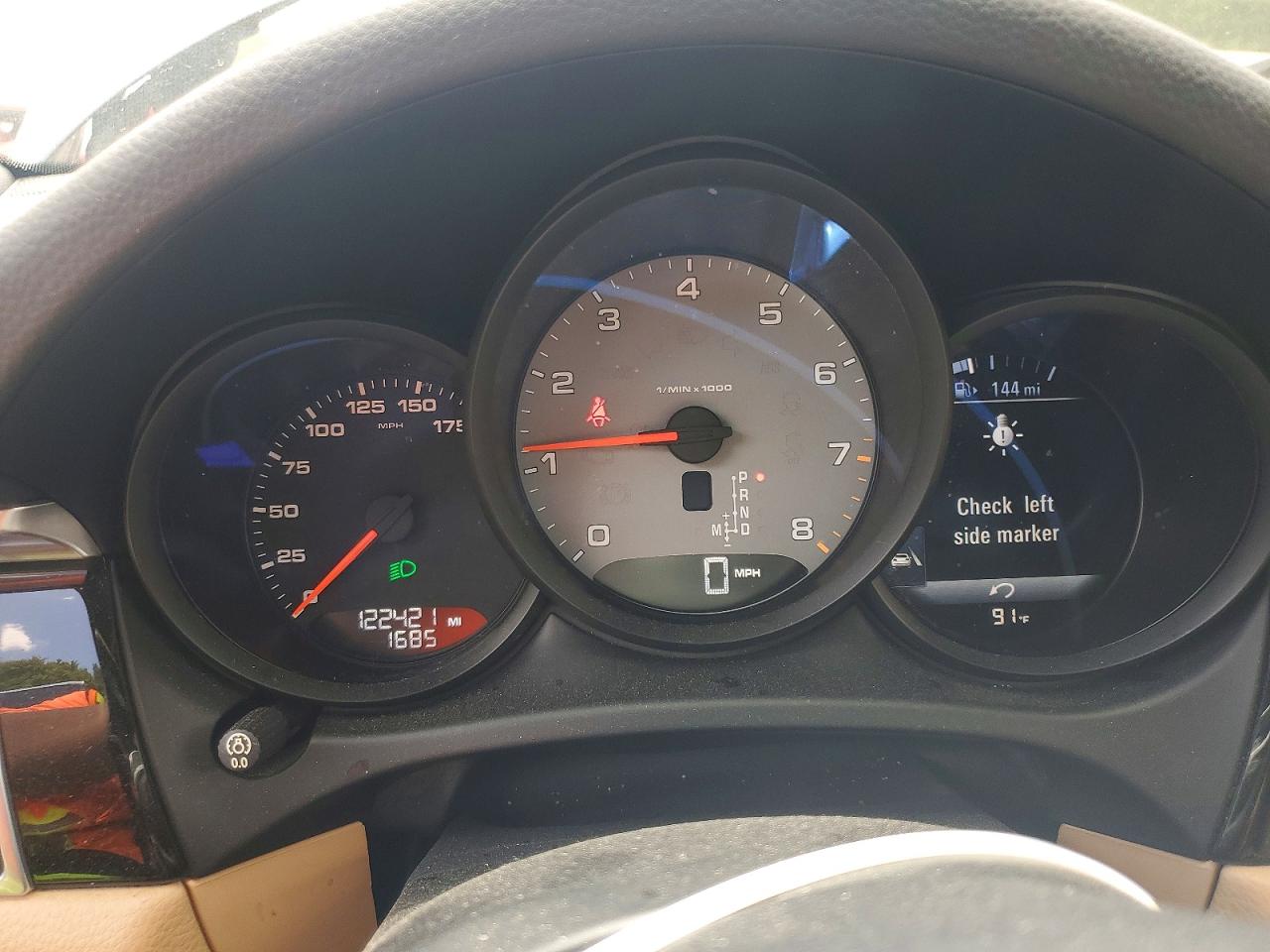 2017 PORSCHE MACAN