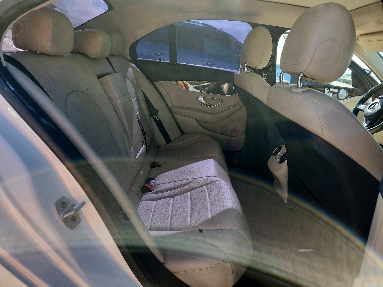 2016 MERCEDES-BENZ C C300