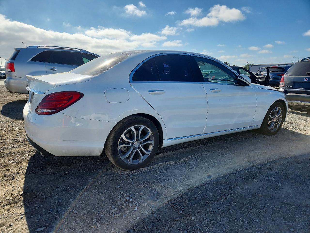 2016 MERCEDES-BENZ C C300