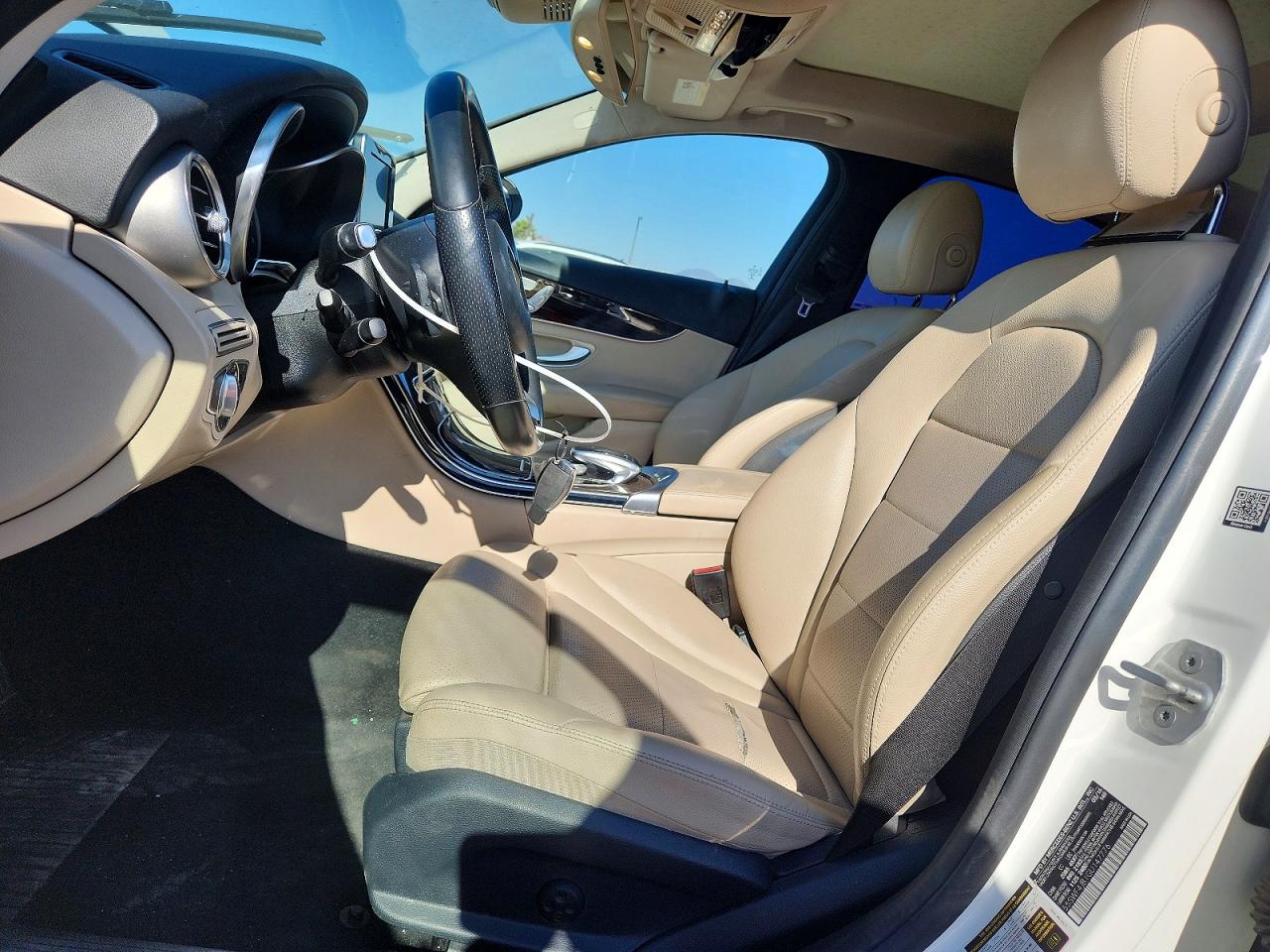 2016 MERCEDES-BENZ C C300