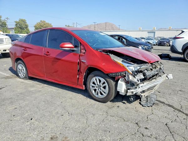 2016 TOYOTA PRIUS