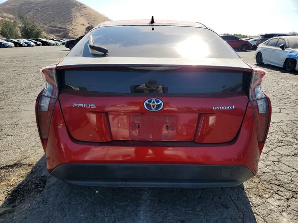 2016 TOYOTA PRIUS