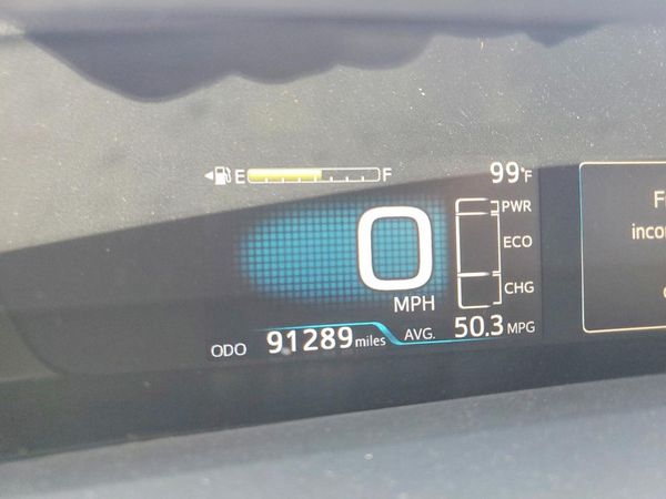 2016 TOYOTA PRIUS