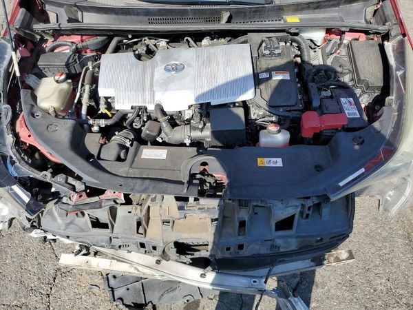 2016 TOYOTA PRIUS