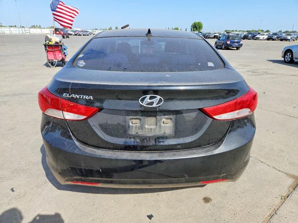 2012 HYUNDAI ELANTRA