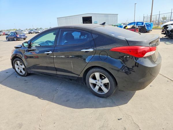 2012 HYUNDAI ELANTRA