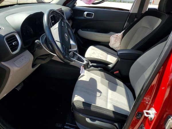 2021 HYUNDAI VENUE SEL & Denim