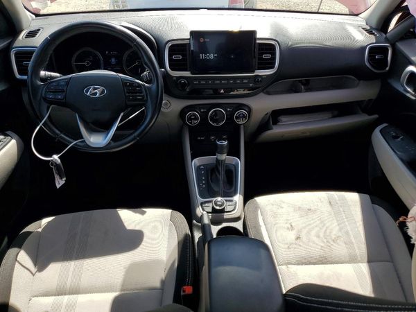 2021 HYUNDAI VENUE SEL & Denim