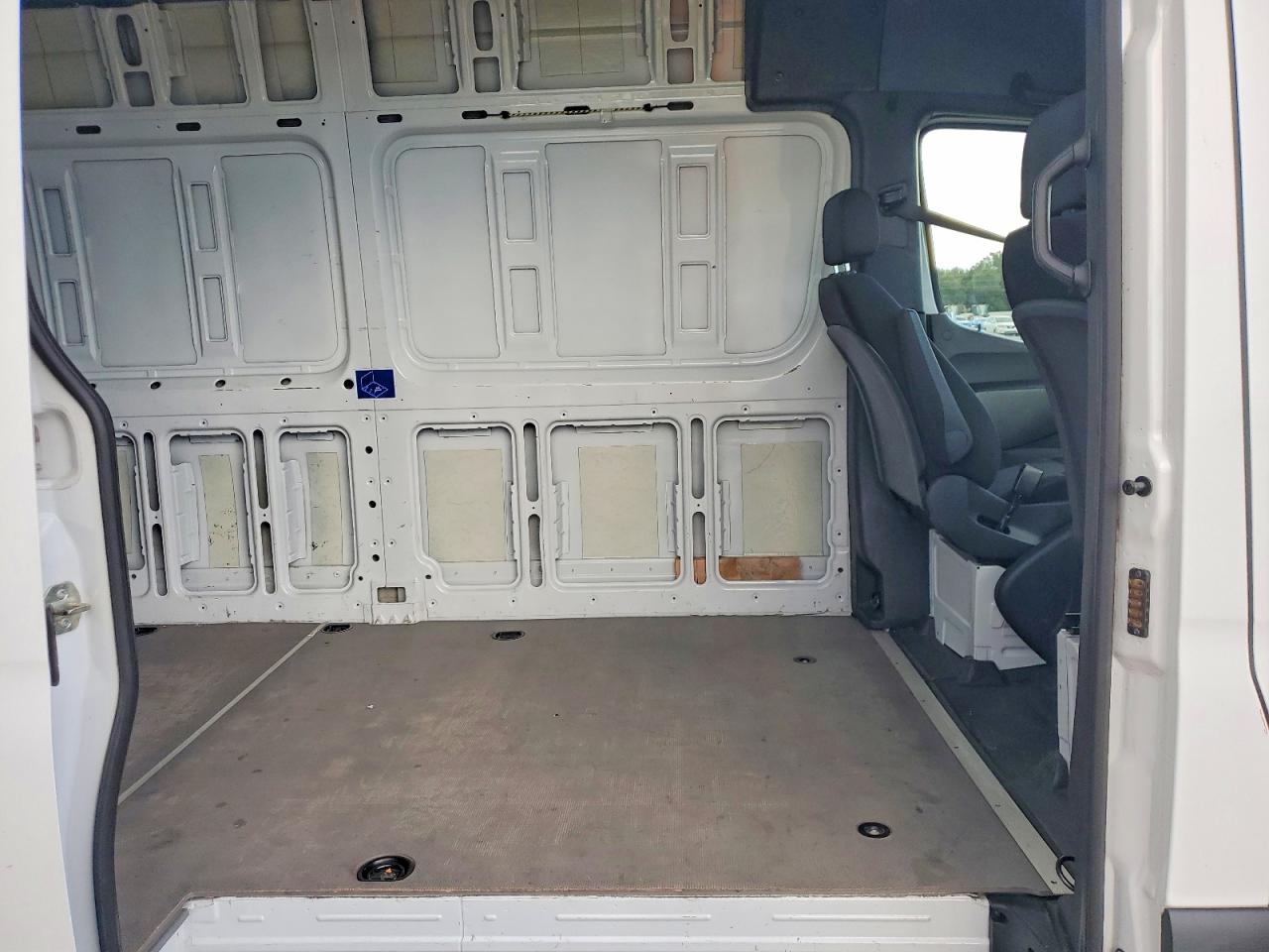 2021 MERCEDES-BENZ SPRINTER 907 (VS30)