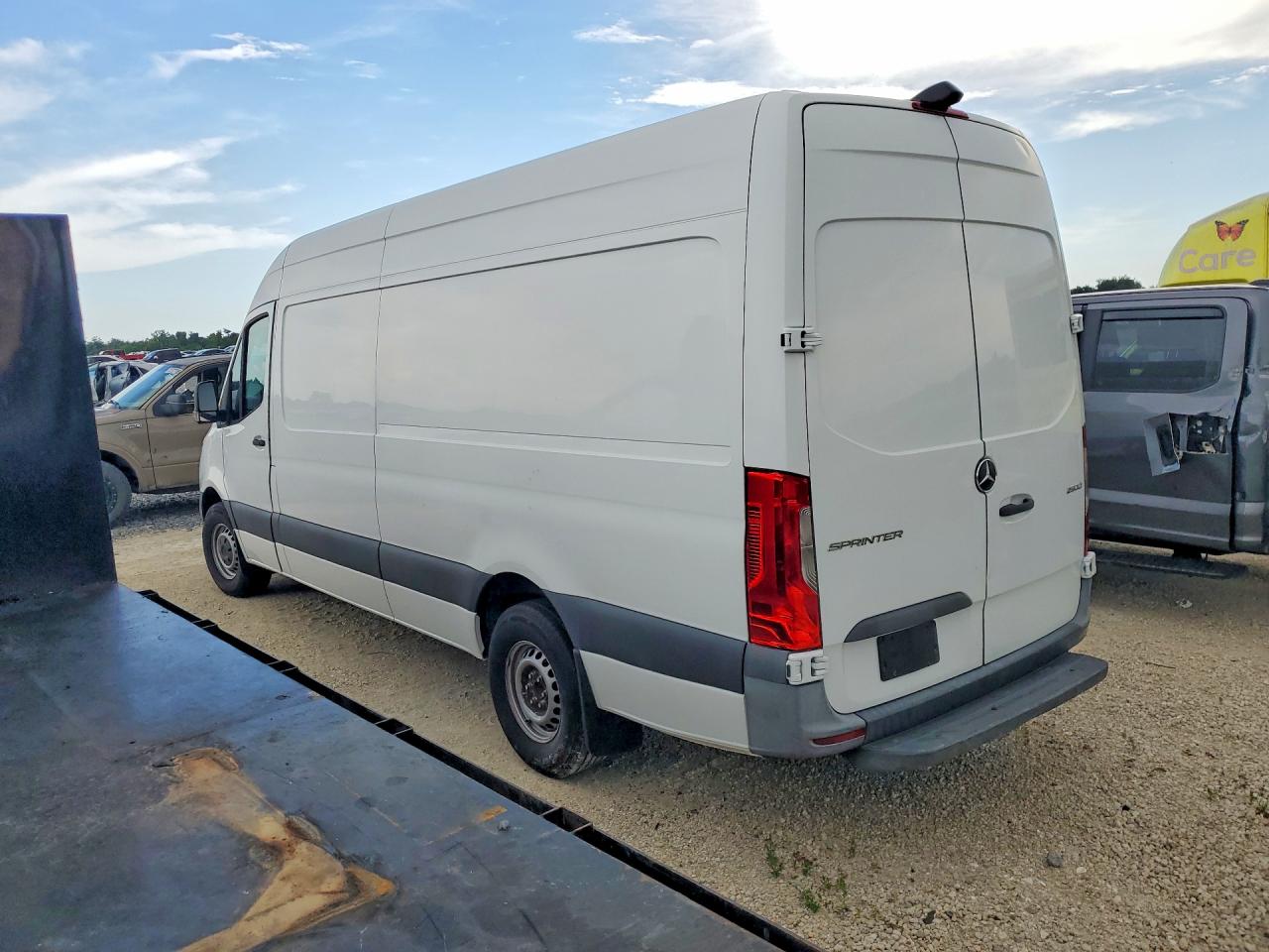 2021 MERCEDES-BENZ SPRINTER 907 (VS30)