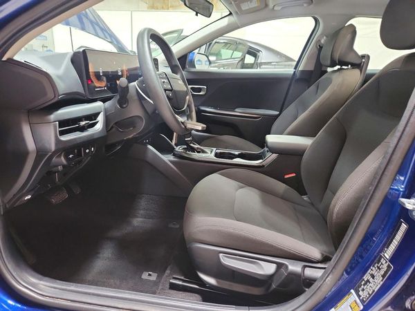 2026 KIA K4 LX, LXS