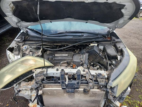 2015 HONDA CRV LX — Engine bay