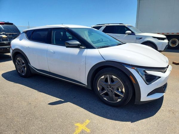 2025 KIA EV6
