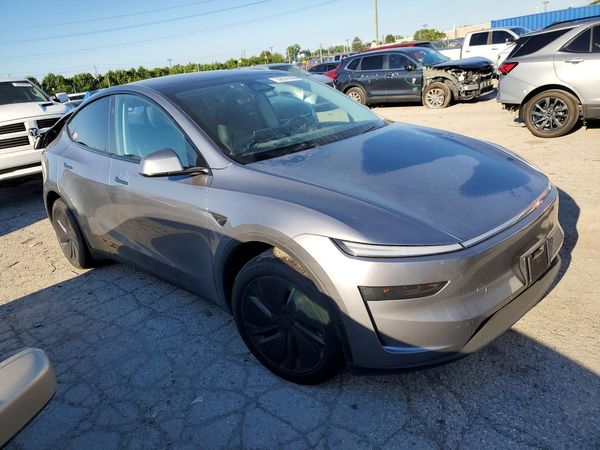 2026 TESLA MODEL Y
