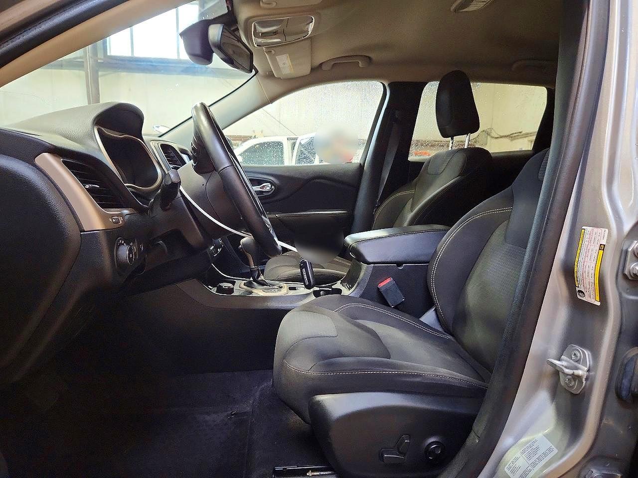 2016 JEEP CHEROKEE LATITUDE 4X4