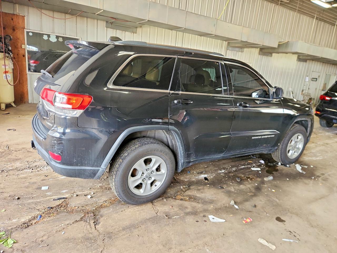 2015 JEEP GRAND CHEROKEE LAREDO 4X4