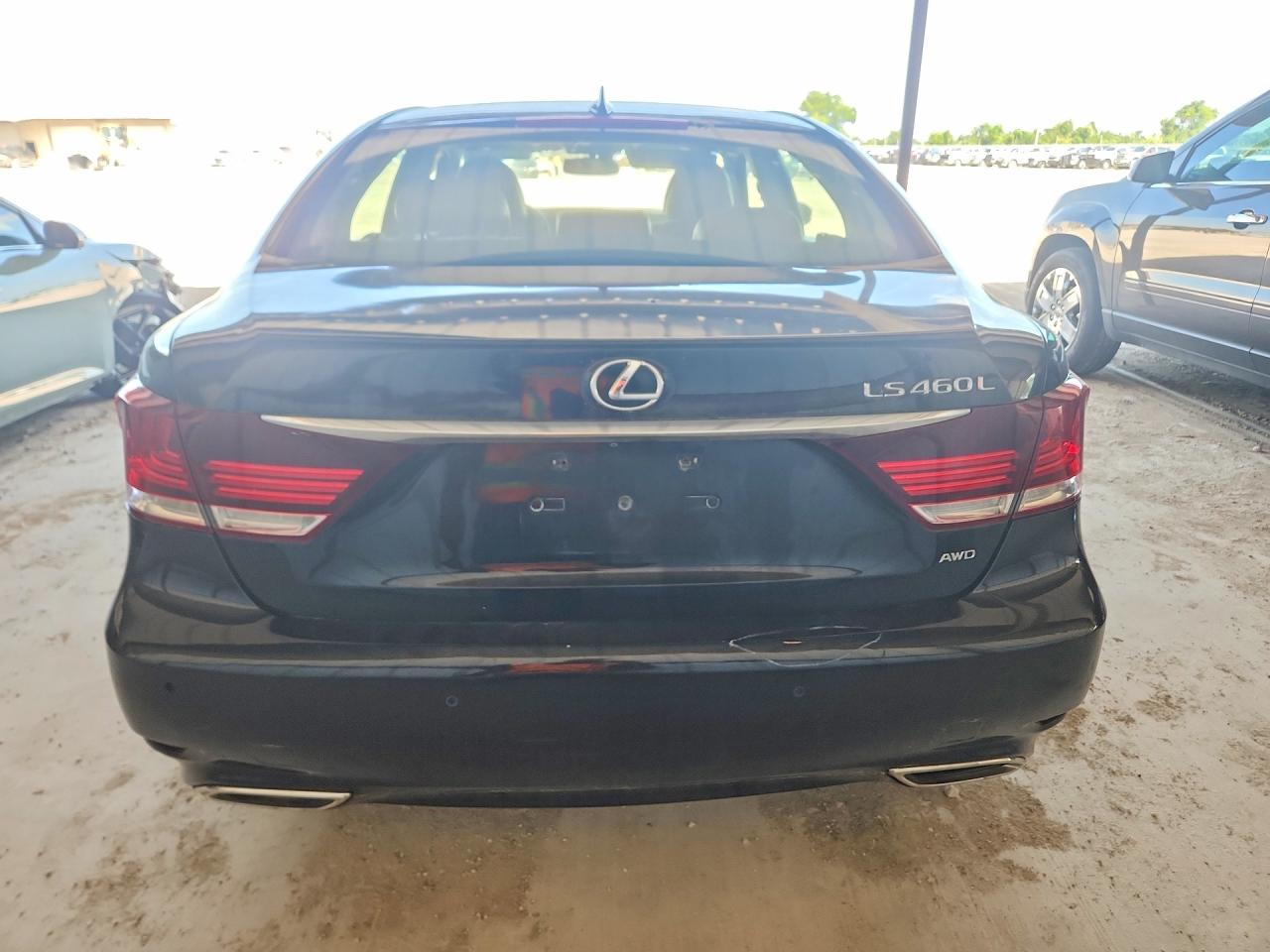 2015 LEXUS LS 460