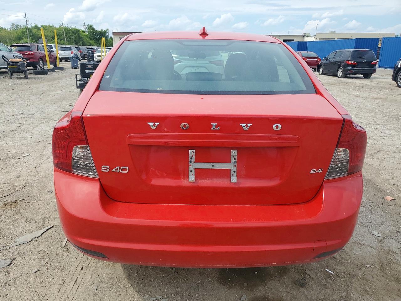 2009 VOLVO S40