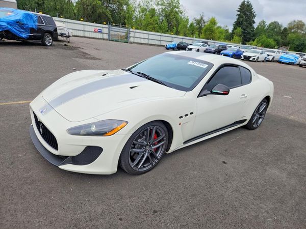 2012 MASERATI GRANTURISMO