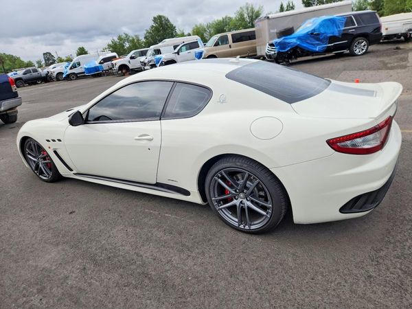 2012 MASERATI GRANTURISMO