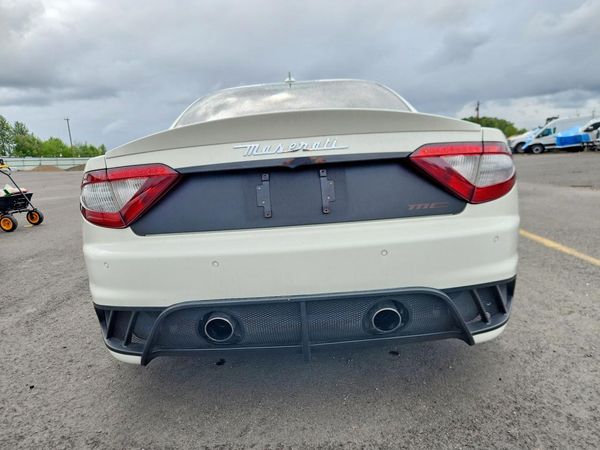 2012 MASERATI GRANTURISMO