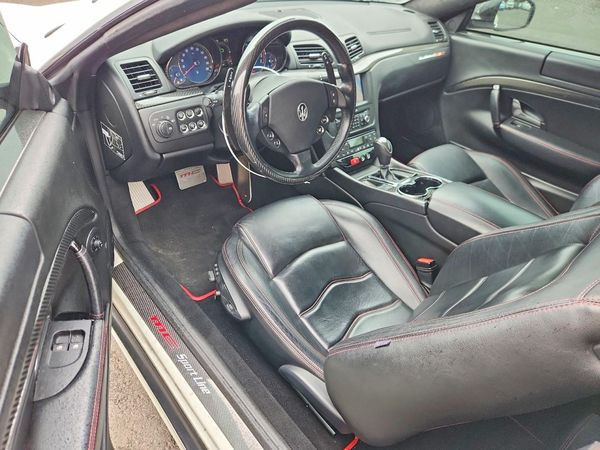 2012 MASERATI GRANTURISMO