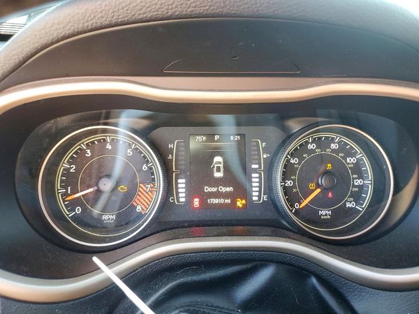 2015 JEEP CHEROKEE LATITUDE 4X4