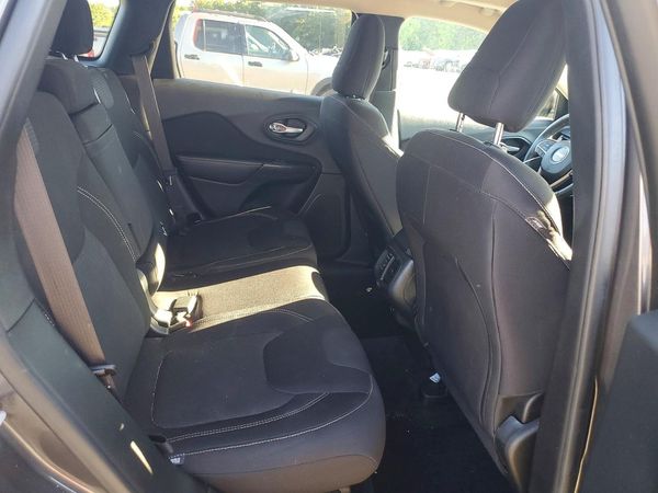 2015 JEEP CHEROKEE LATITUDE 4X4