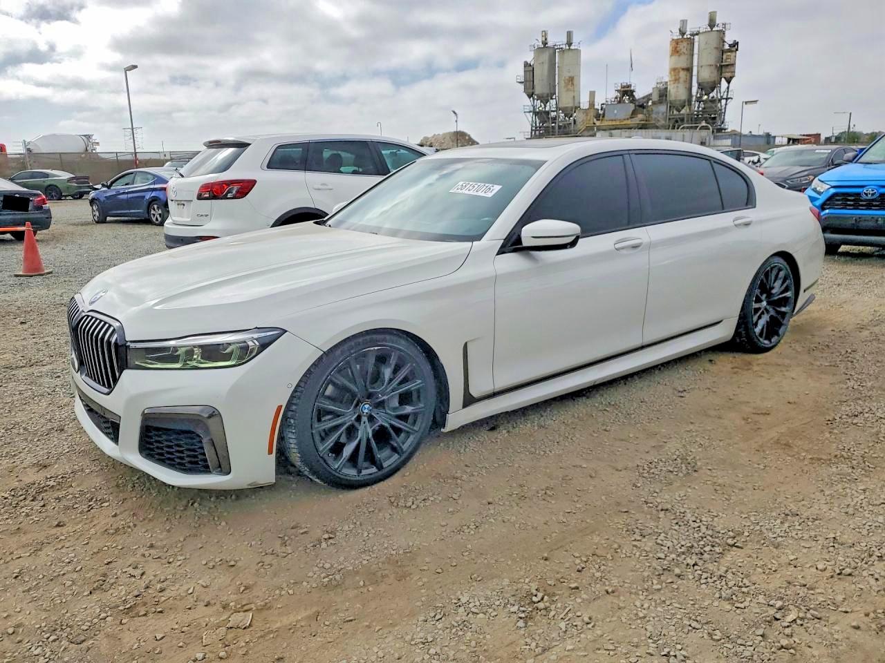 2021 BMW 740