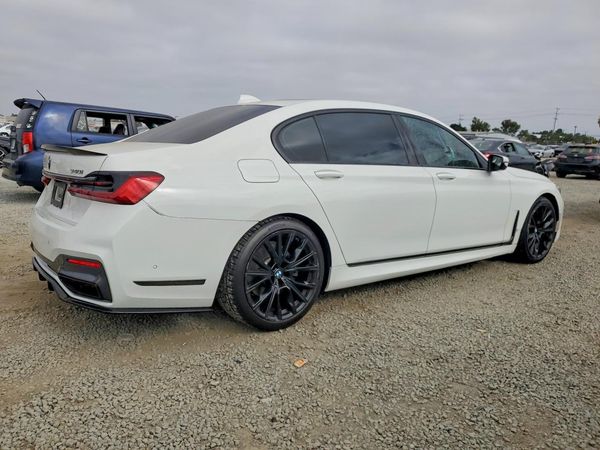 2021 BMW 740