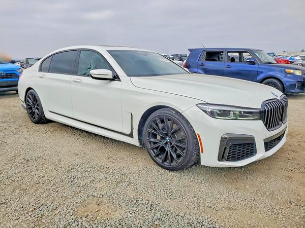 2021 BMW 740