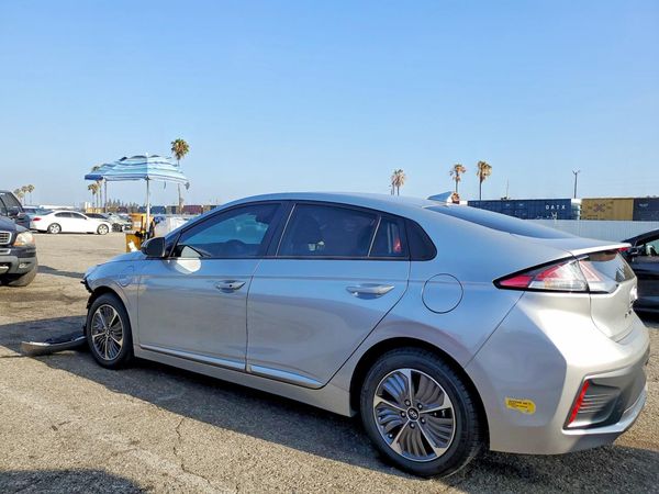 2022 HYUNDAI IONIQ SE