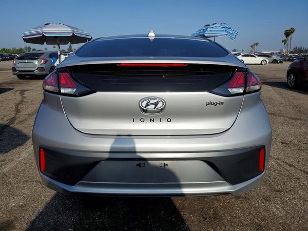 2022 HYUNDAI IONIQ SE