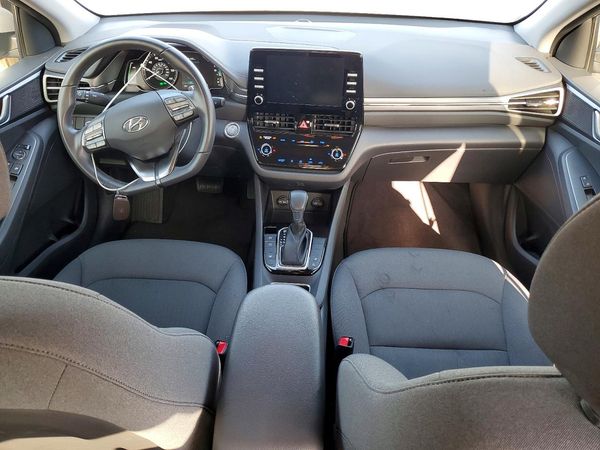 2022 HYUNDAI IONIQ SE