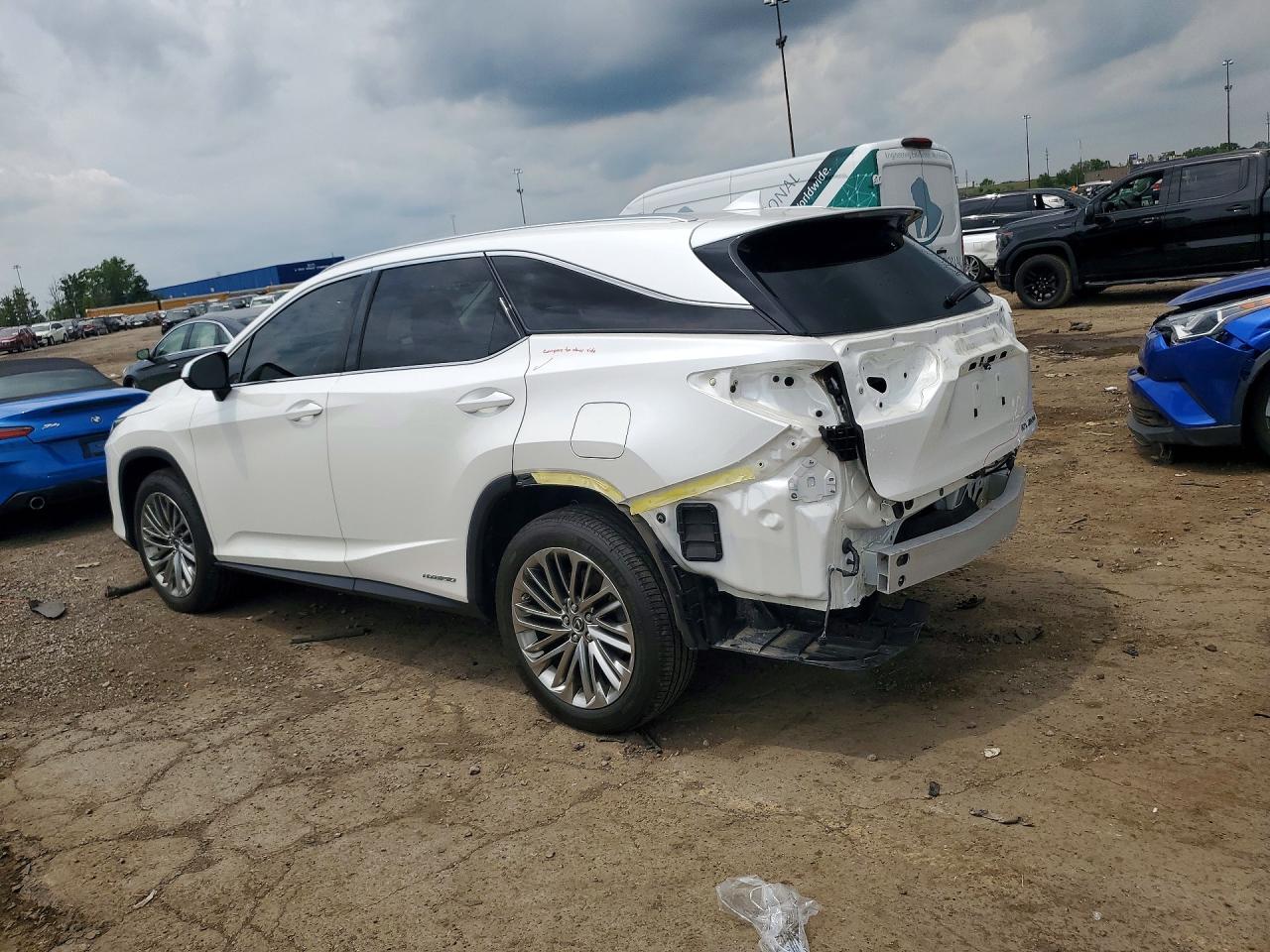 2022 LEXUS RX 450hL Luxury