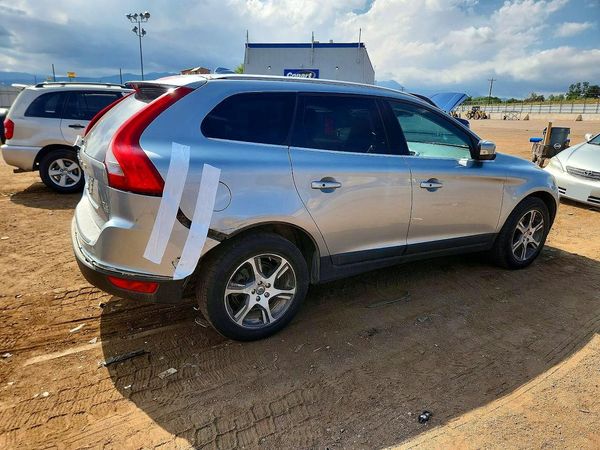 2013 VOLVO XC60
