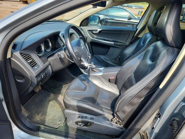 2013 VOLVO XC60
