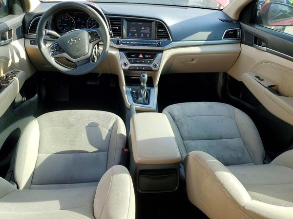 2017 HYUNDAI ELANTRA