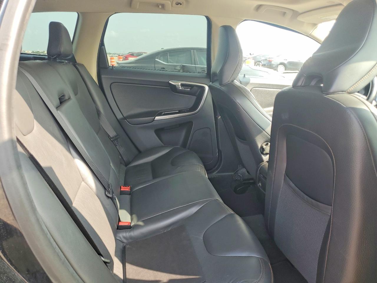 2013 VOLVO XC60