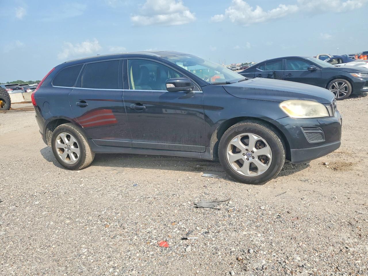 2013 VOLVO XC60