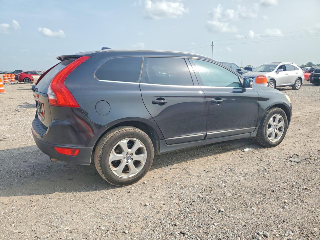 2013 VOLVO XC60