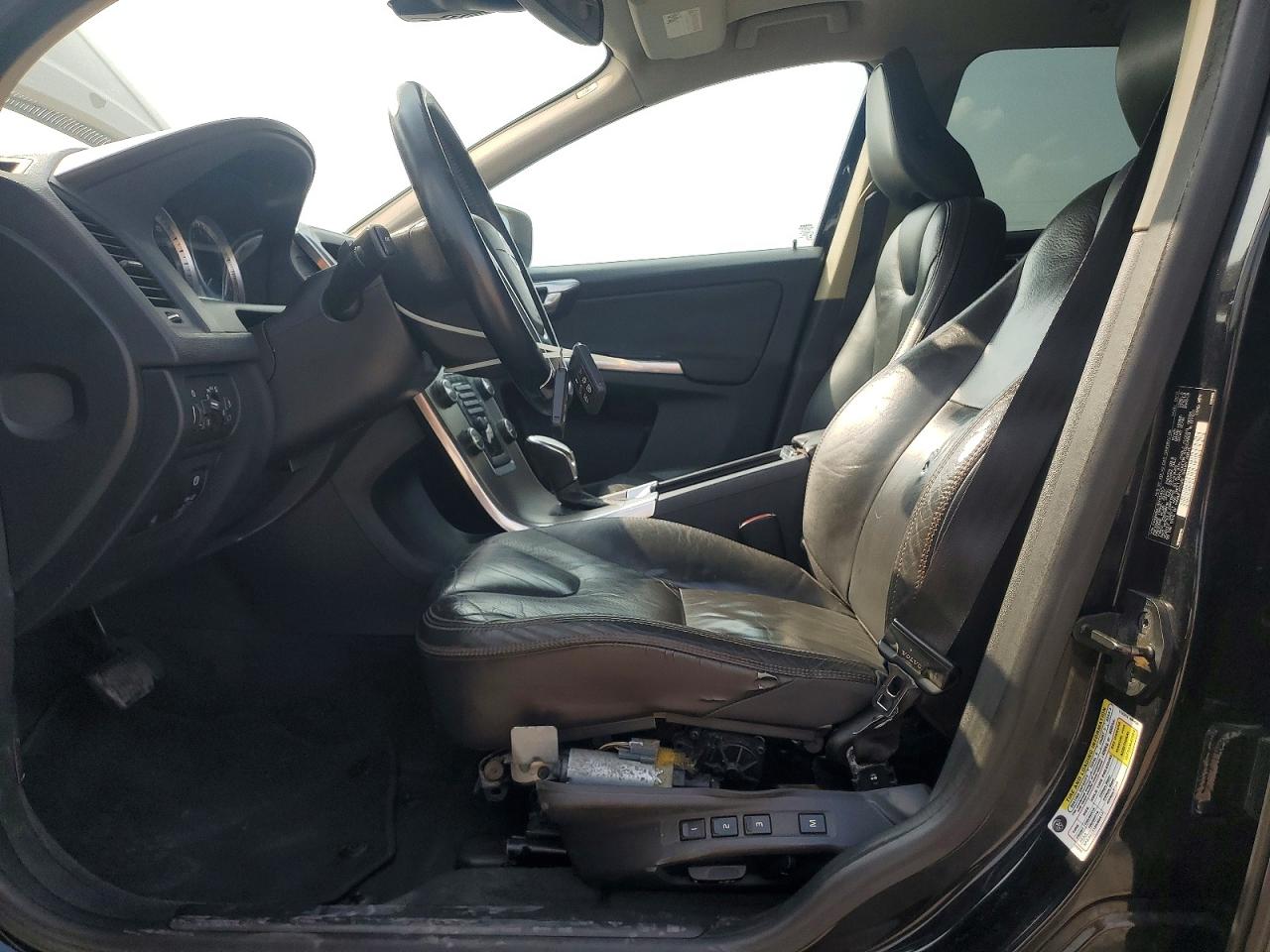 2013 VOLVO XC60