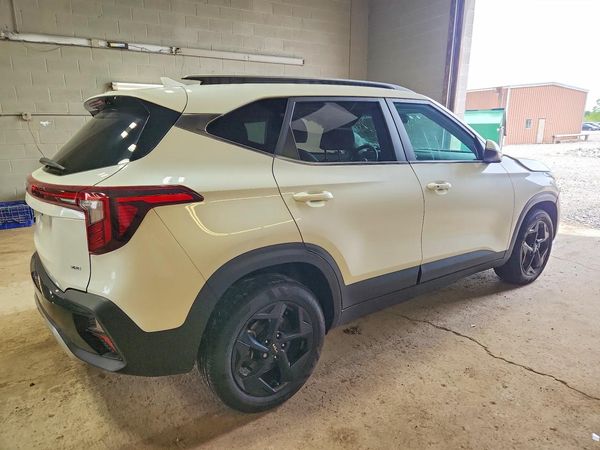 2026 KIA SELTOS EX