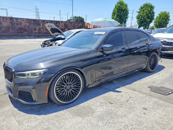 2022 BMW 740