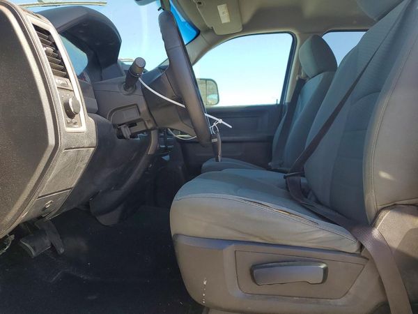 2015 RAM 1500 ST