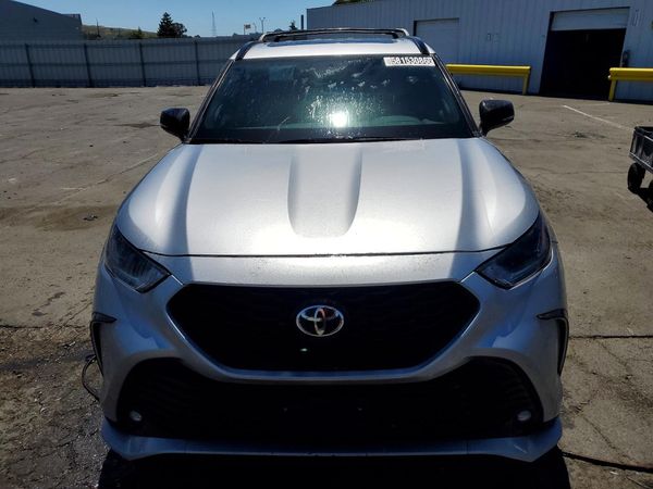 2022 TOYOTA HIGHLANDER XSE