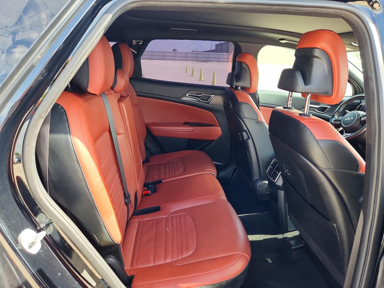 2023 KIA SPORTAGE SX-PRESTIGE or SX-P