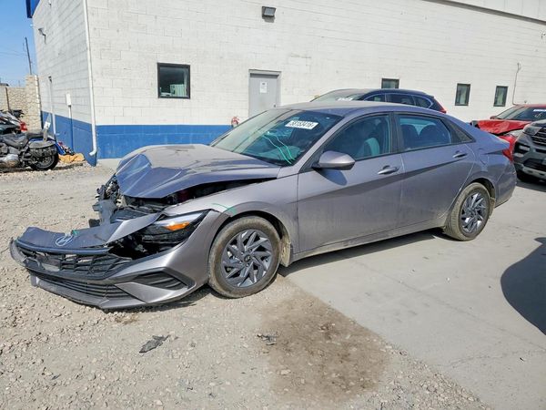 2024 HYUNDAI ELANTRA Blue